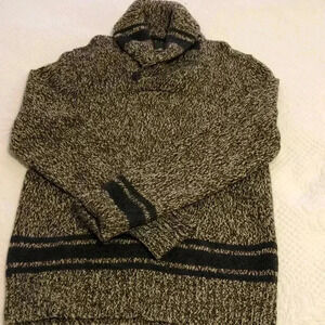 Eddie Bauer men’s pullover lambs wool pullover sweater. Brown/white blended.